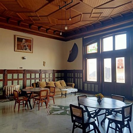 Hotel Niagara Lawang Bagian luar foto