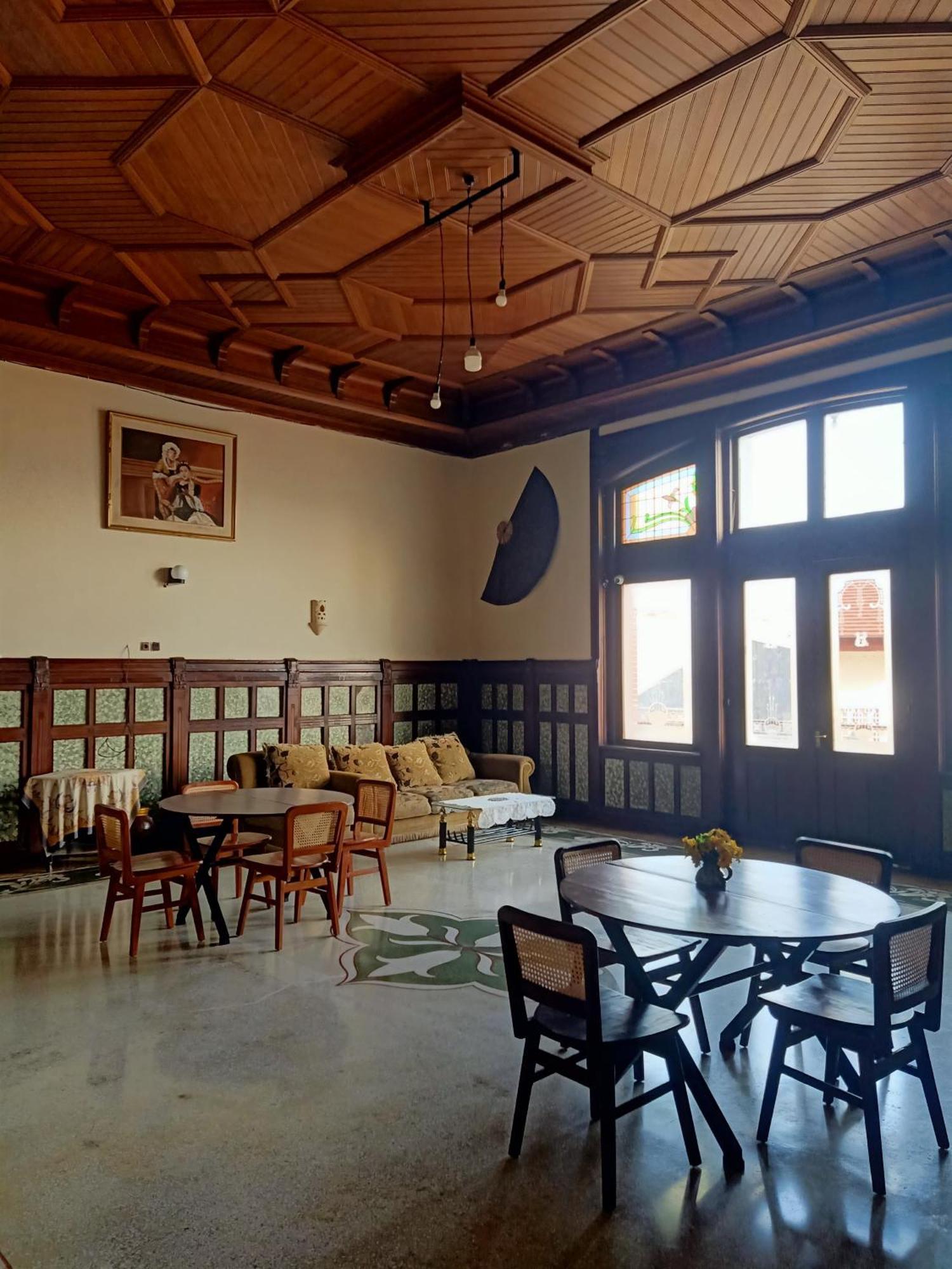 Hotel Niagara Lawang Bagian luar foto